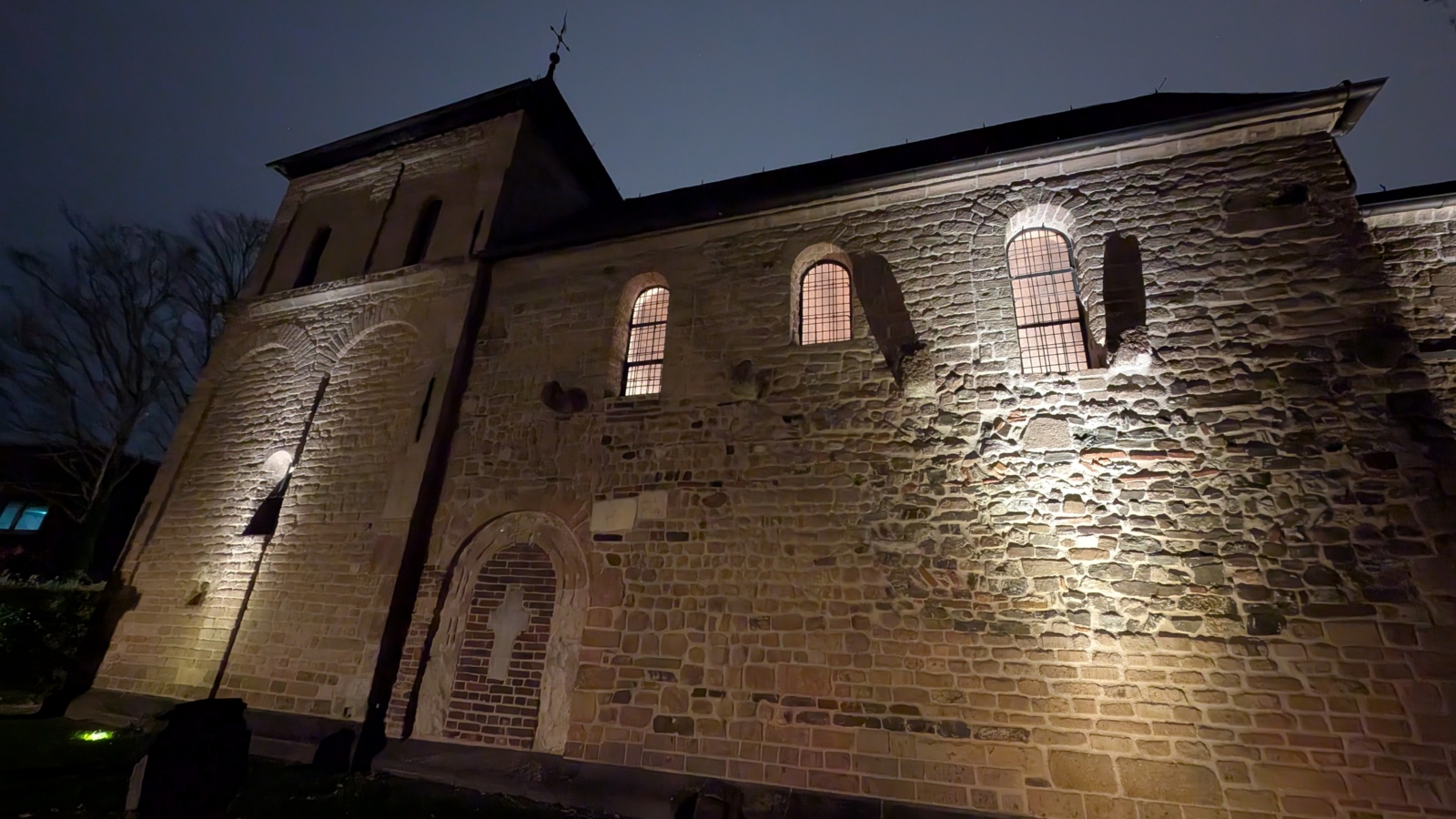 Krieler Dömchen bei Nacht